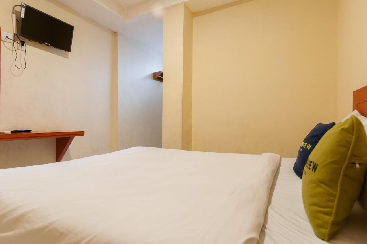 Urbanview Hotel Syariah Residence Medan By Reddoorz Extérieur photo