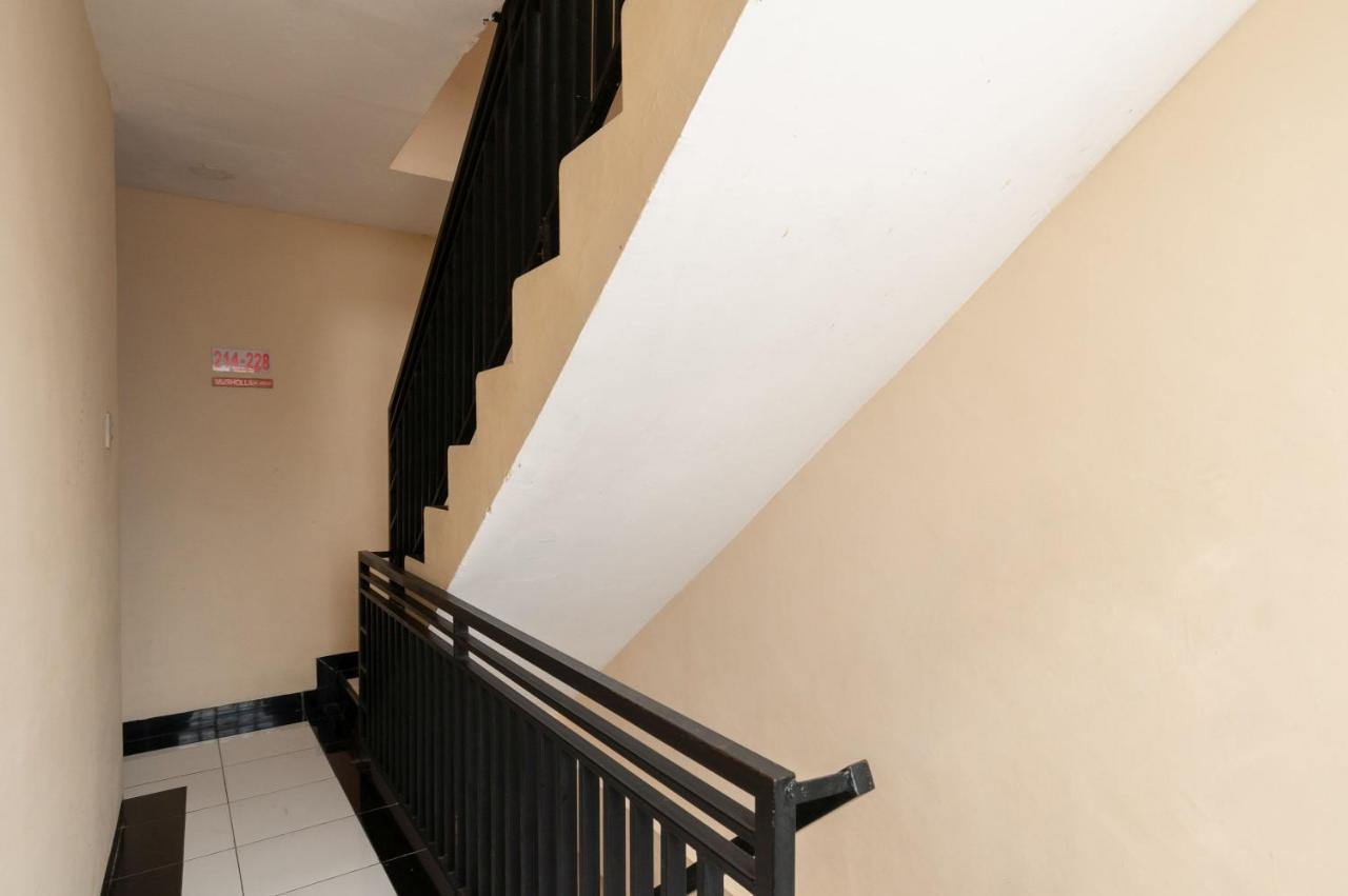Urbanview Hotel Syariah Residence Medan By Reddoorz Extérieur photo
