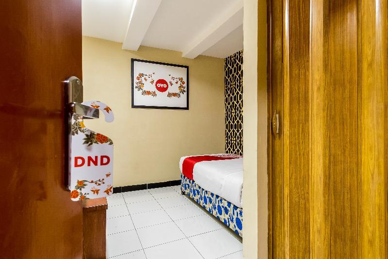 Urbanview Hotel Syariah Residence Medan By Reddoorz Extérieur photo