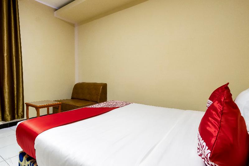 Urbanview Hotel Syariah Residence Medan By Reddoorz Extérieur photo